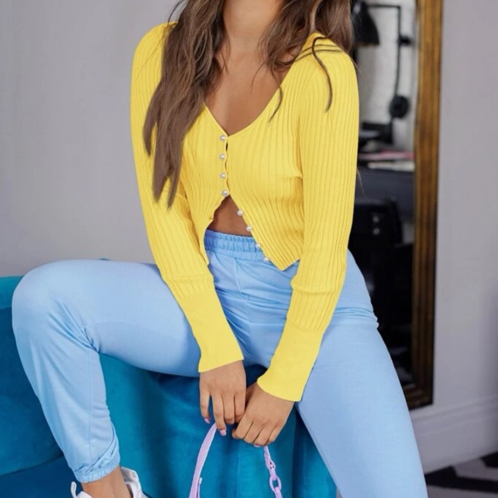 Cropped Yellow Cardigan